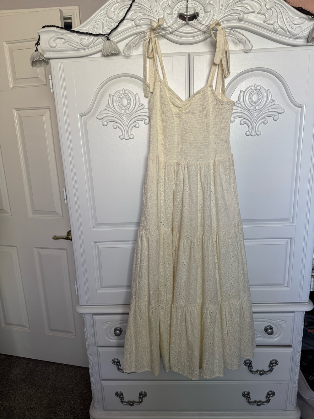 Sleeveless Cream Tie-Shoulder Midi Dress
